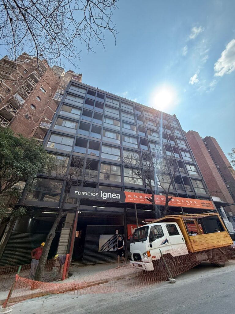 WhatsApp Image 2025-09-18 at 14.37.45 (1)