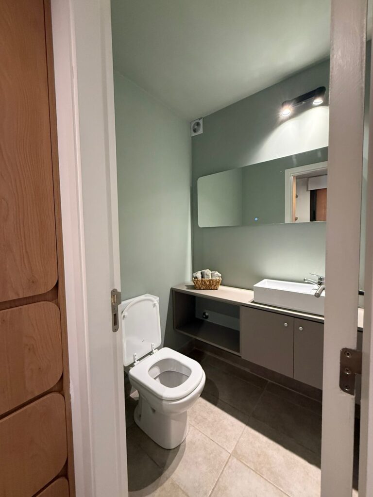 WhatsApp Image 2025-09-18 at 14.37.47 (3)