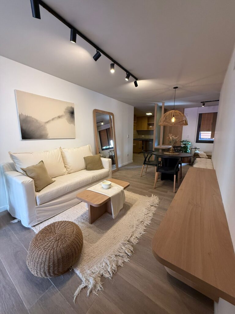 WhatsApp Image 2025-09-18 at 14.37.48 (2)